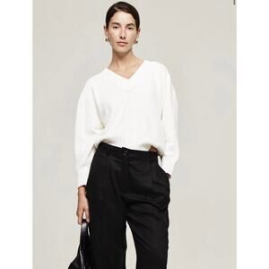 The Reset The Smarty V neck sweater